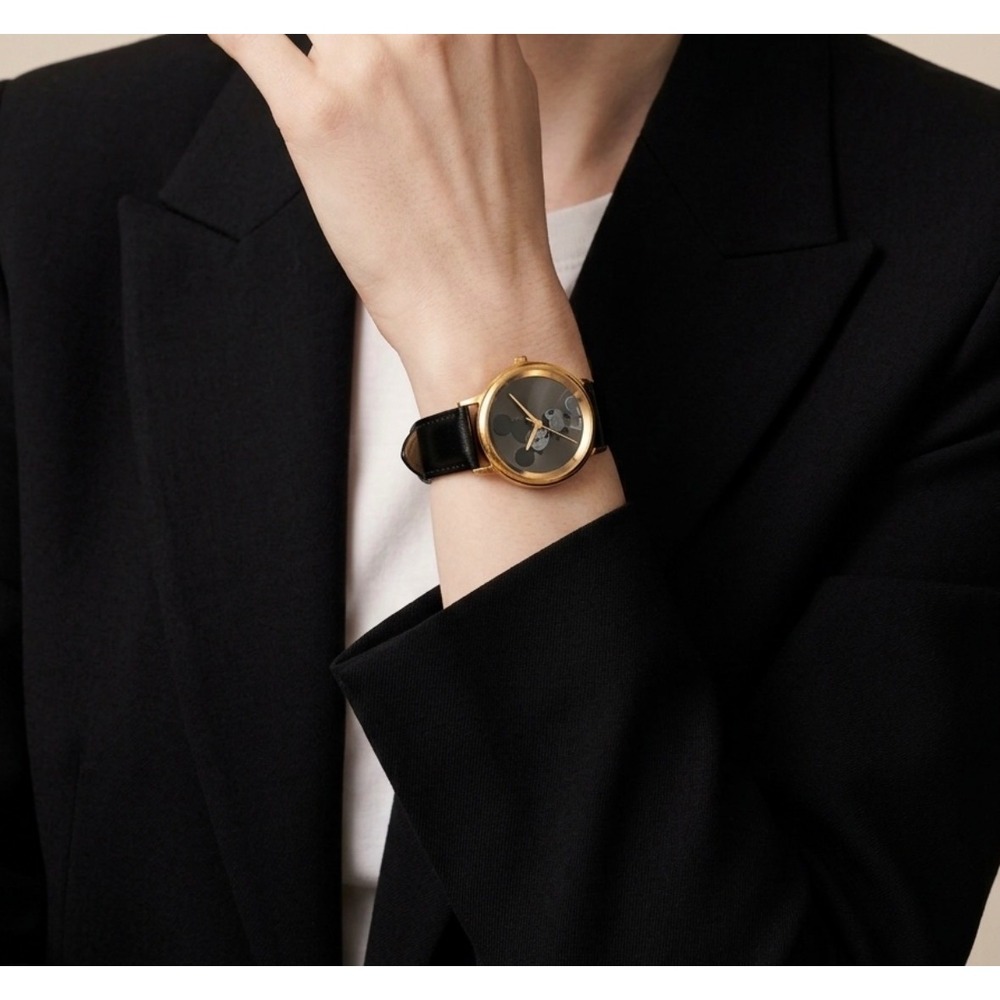 Vintage 90s Mickey Mouse Watch Collector Edition Disney Parks Gold Tone Black